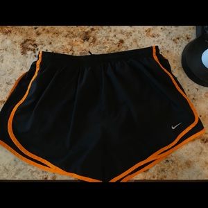Nike Women’s Running Shorts—XL